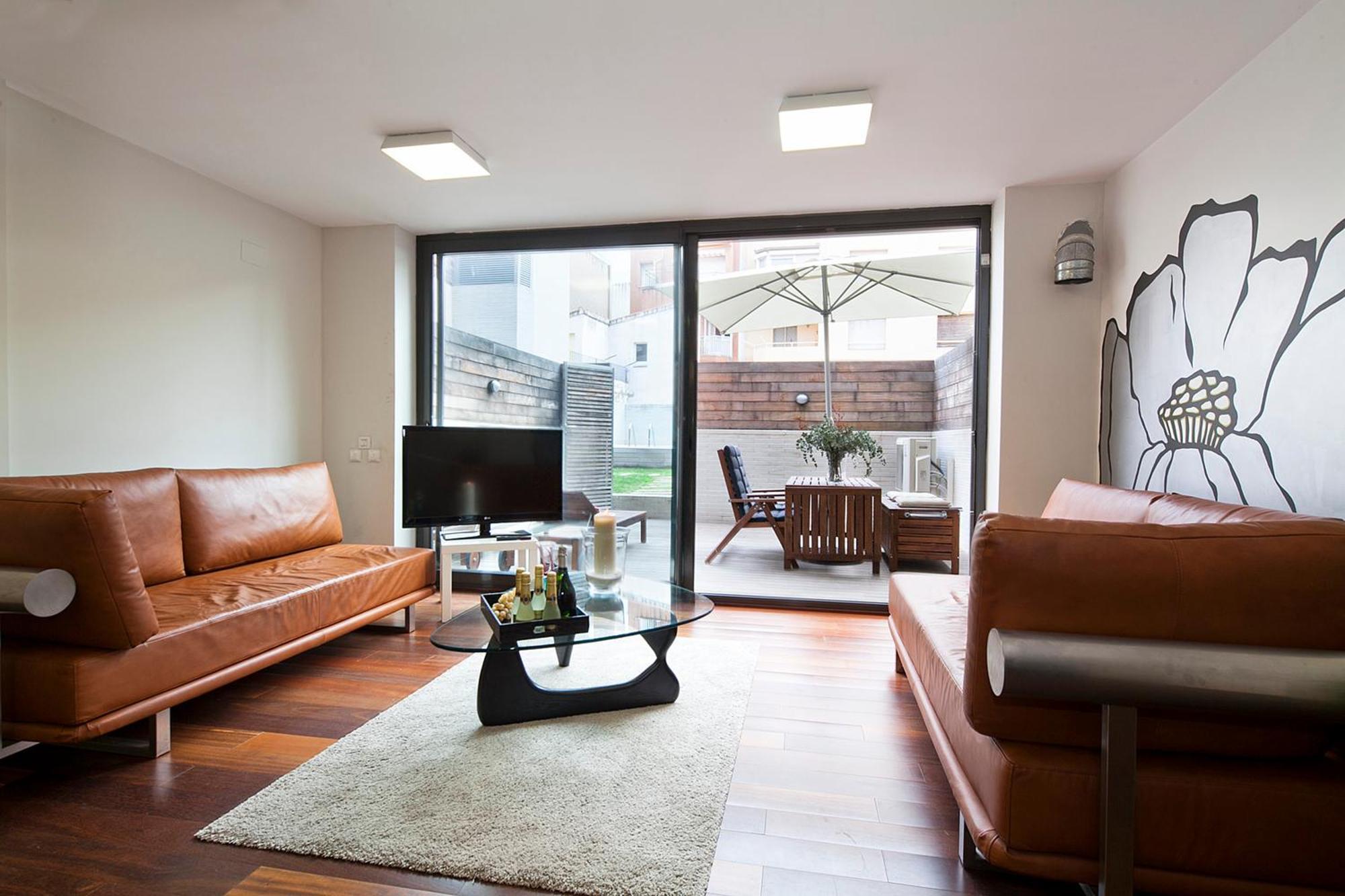 My Space Emirates - Splendid Apartment With Terrace And Pool Near Park Gueell Barcelona Exterior photo