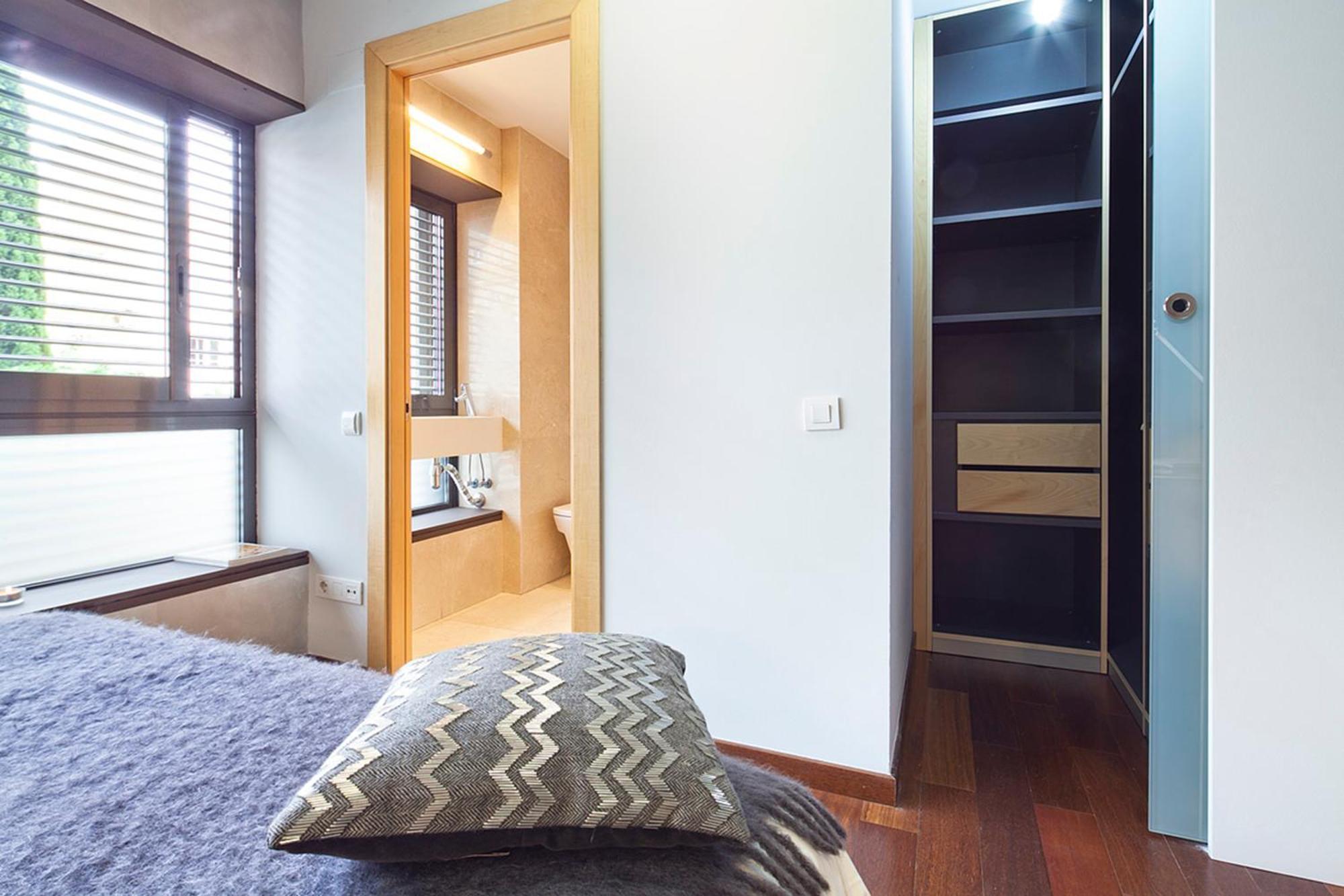 My Space Emirates - Splendid Apartment With Terrace And Pool Near Park Gueell Barcelona Exterior photo