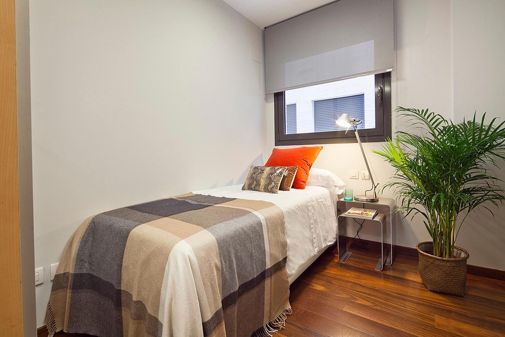 My Space Emirates - Splendid Apartment With Terrace And Pool Near Park Gueell Barcelona Exterior photo